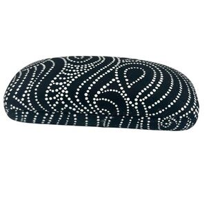 Vera Bradley Black White Dotted Kiev Swirls Eyeglass Sunglass Case Hard ClamShel